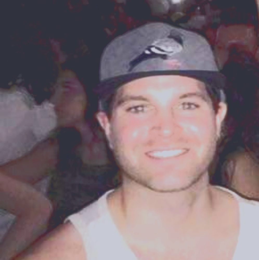 Meet your Posher, Troy